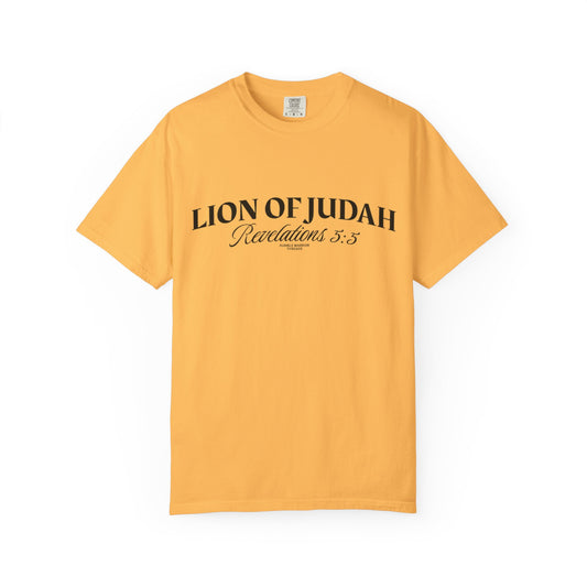 Lion of Judah | Revelation 5:5 Bible Verse T-shirt | Christian Faith Graphic T-shirt