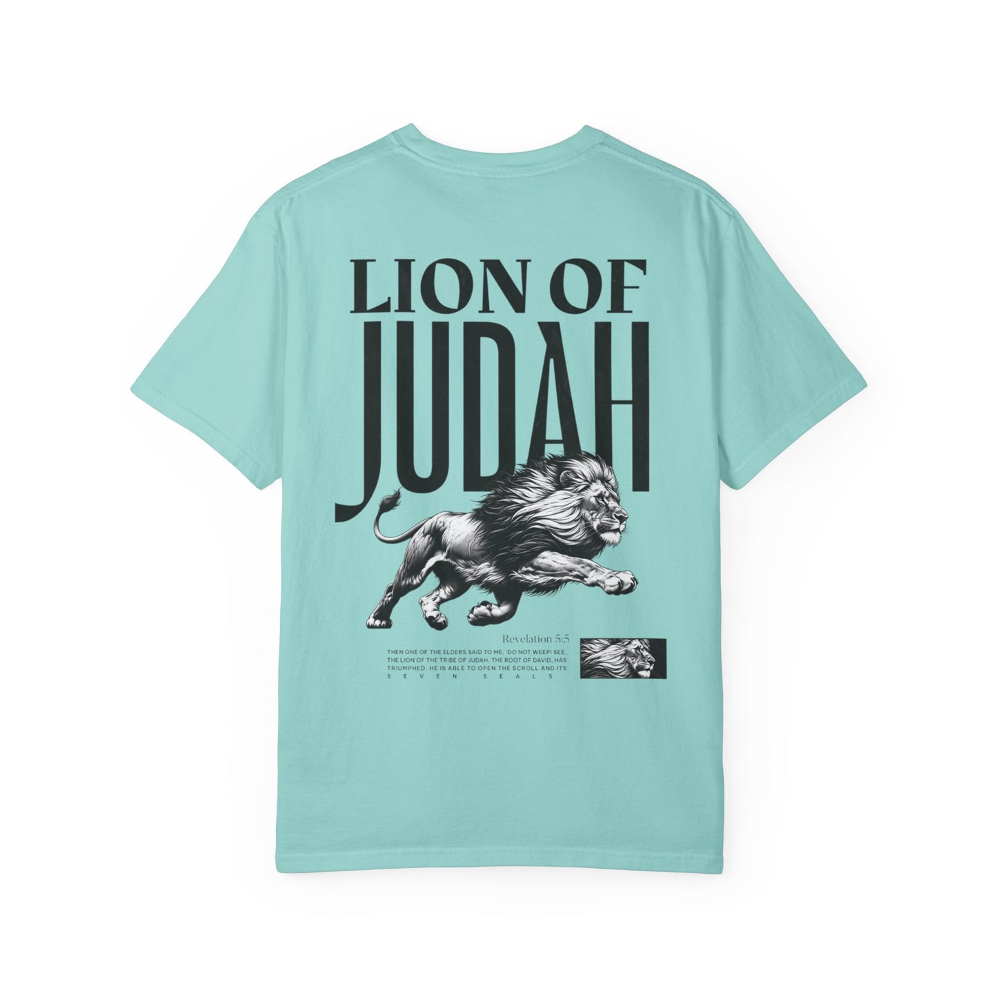 Lion of Judah | Revelation 5:5 Bible Verse T-shirt | Christian Faith Graphic T-shirt